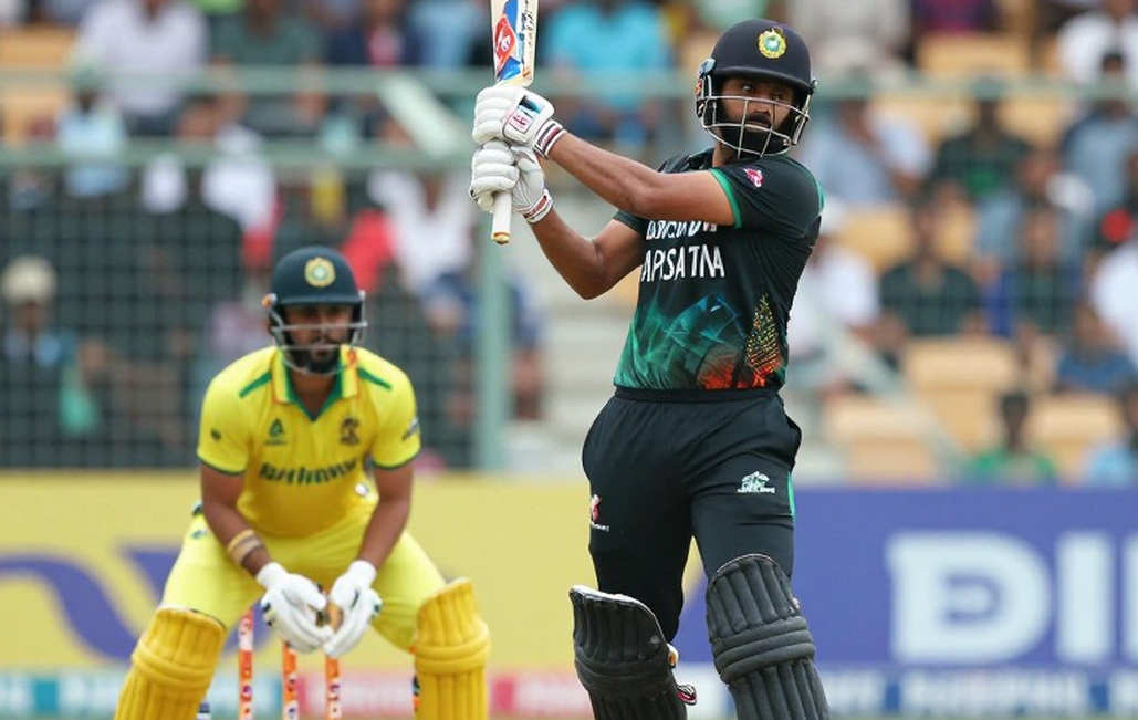 ২০০ রানের লক্ষ্য ছুঁয়ে দাঁড়িয়ে বাংলাদেশ, তৃতীয় দিন শেষে ঢাকা টেস্ট এখনো অনিশ্চিত